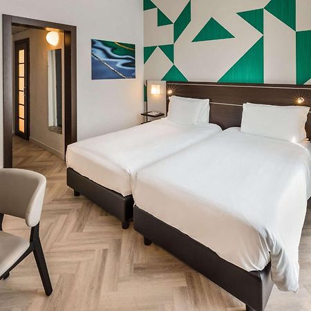 Mercure Napoli Centro Angioino Bagian luar foto
