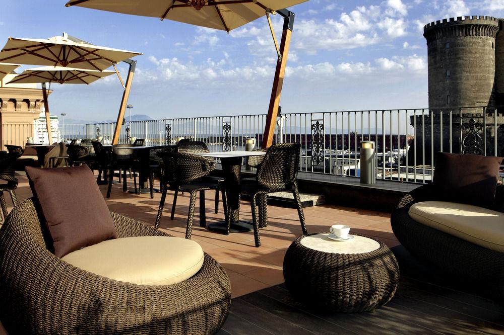 Mercure Napoli Centro Angioino Bagian luar foto