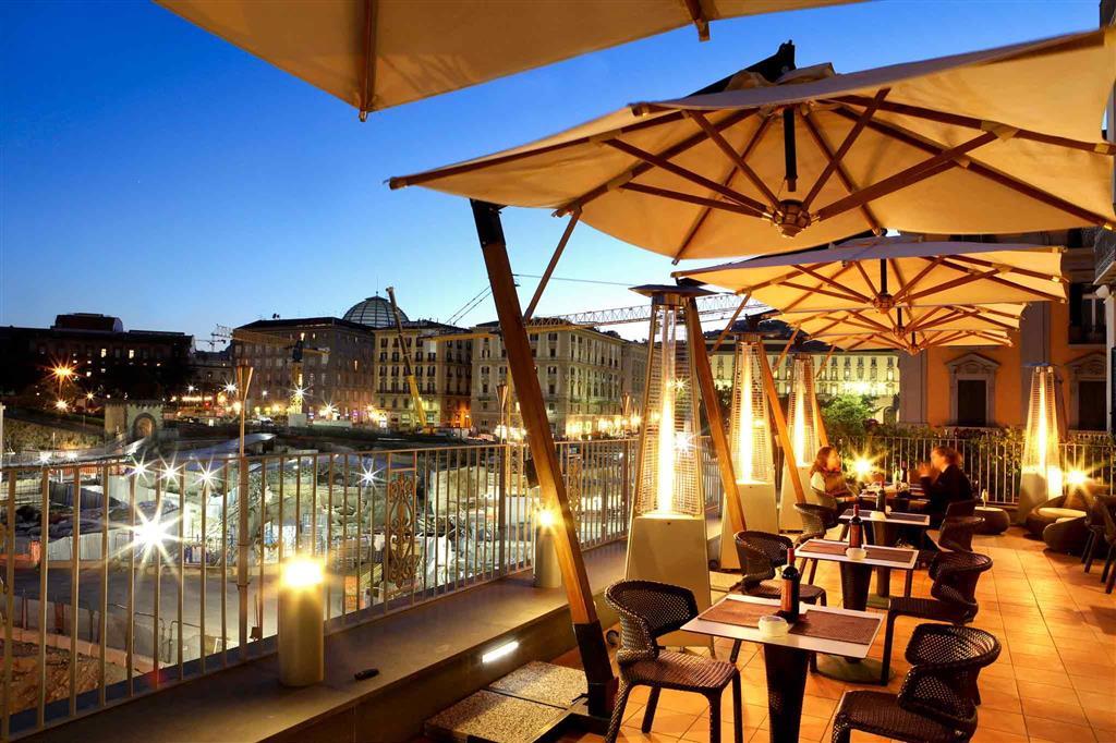 Mercure Napoli Centro Angioino Bagian luar foto