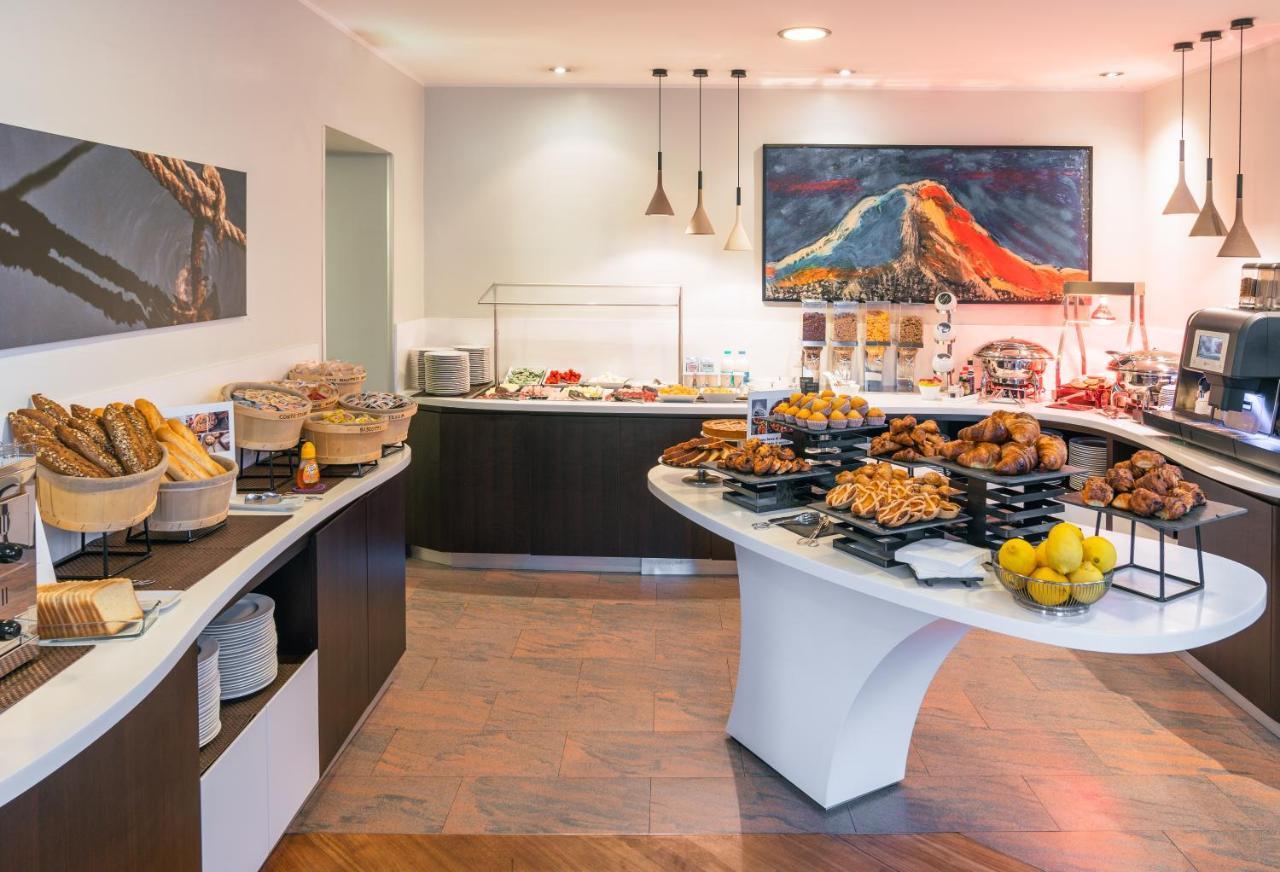 Mercure Napoli Centro Angioino Bagian luar foto