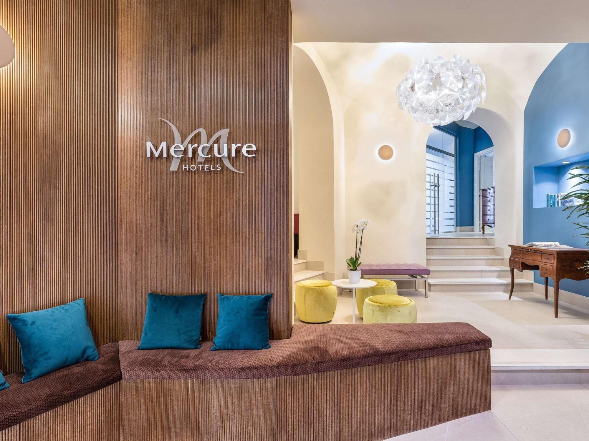 Mercure Napoli Centro Angioino Bagian luar foto