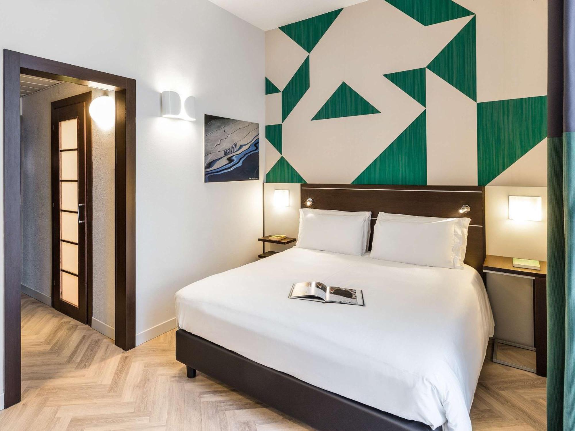 Mercure Napoli Centro Angioino Bagian luar foto