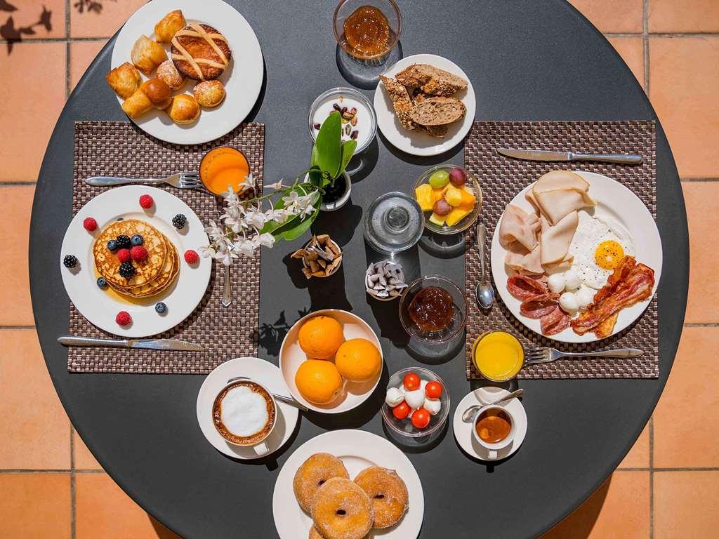 Mercure Napoli Centro Angioino Restoran foto