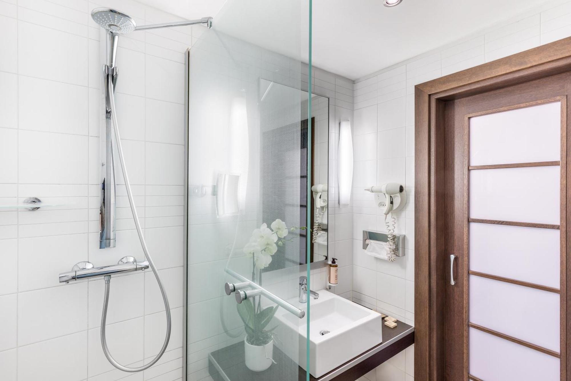 Mercure Napoli Centro Angioino Bagian luar foto