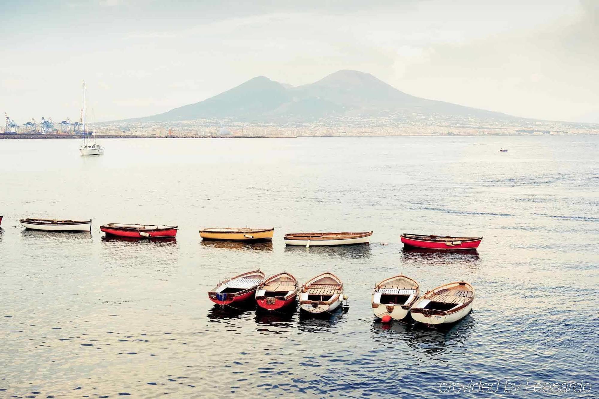 Mercure Napoli Centro Angioino Bagian luar foto